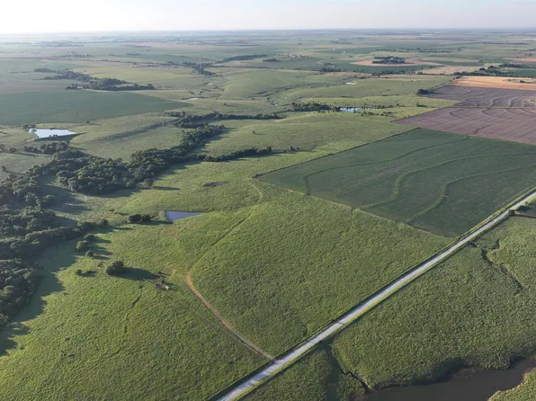 851 S 2700th Rd, White City, KS 66872