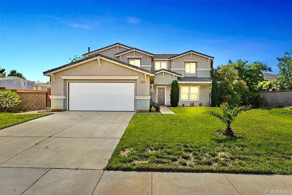 42209 Marbella St photo 1