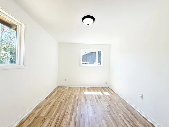 3326 Halverson Ave — Photo 12