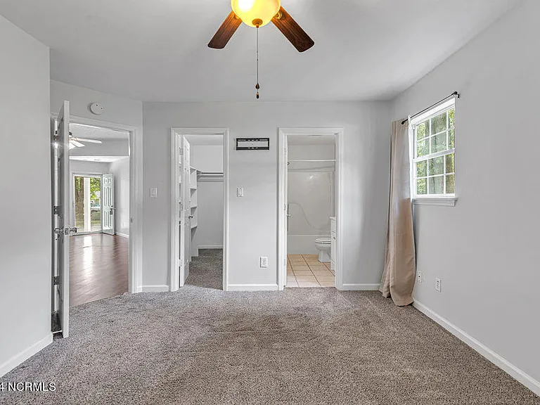 103 Carriage Hills Ct — Photo 18