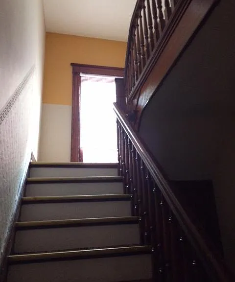 2357 Stratford Ave — Photo 8