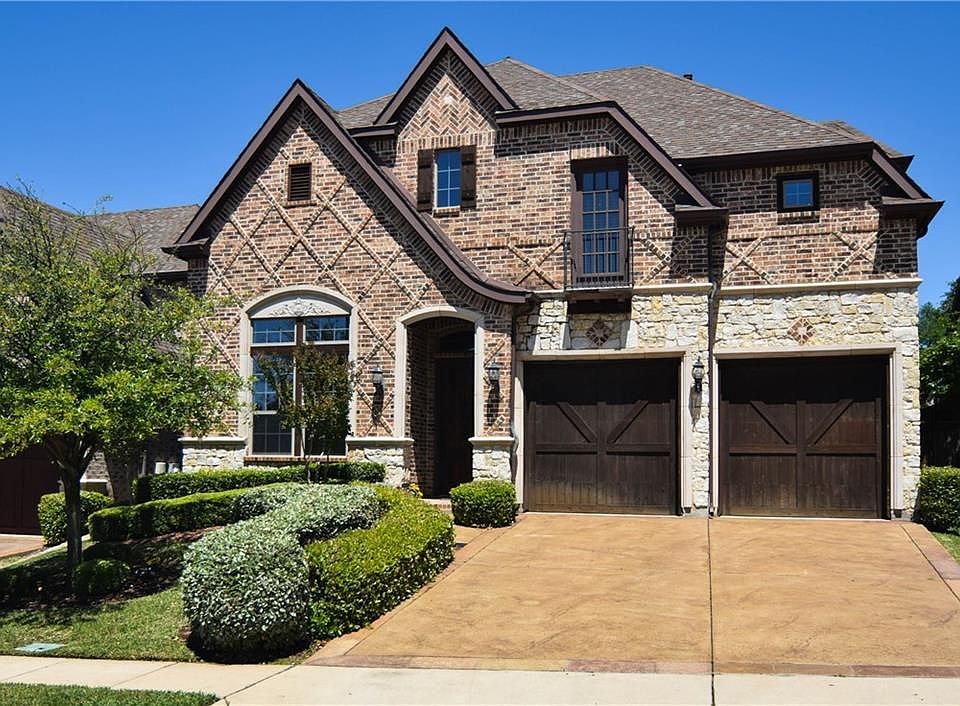 1st image of 4036 E Hill Dr
