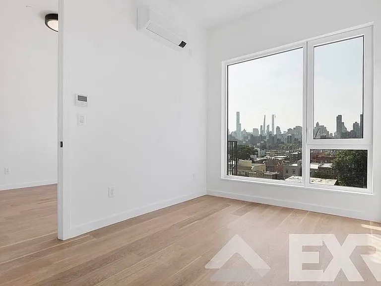 11-14 35th Ave #522 — Photo 6