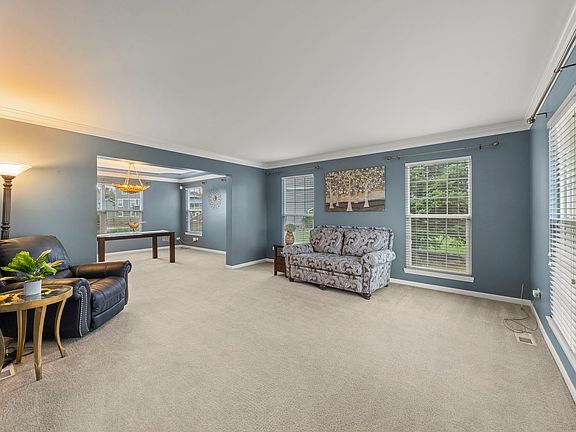 3rd image of 13521 Arborview Cir