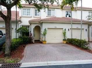 7956 NW 19th Ct, Pembroke Pines, FL 33024
