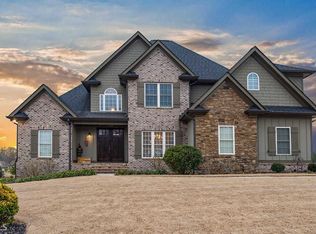 1788 Oldfield Dr, Bogart, GA 30622