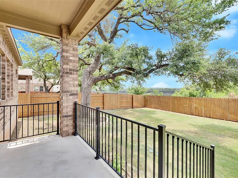 15012 Iveans Way — Photo 34