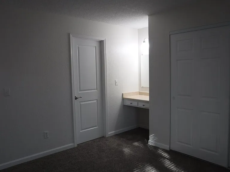 1631 Bramble Pl — Photo 11