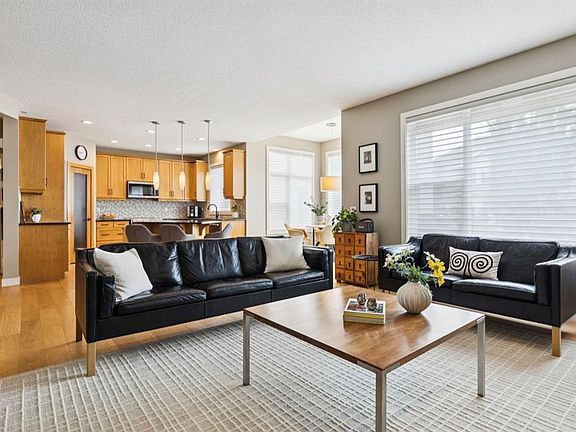 4th image of 92 E Discovery Ridge Cir SW