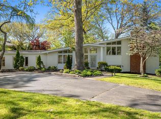 5 Sackston Woods Ln, Saint Louis, MO 63141