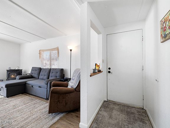 4th image of 1050 N Airport Rd