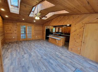 783 W Turkeyfoot Lake Rd, Akron, OH 44319