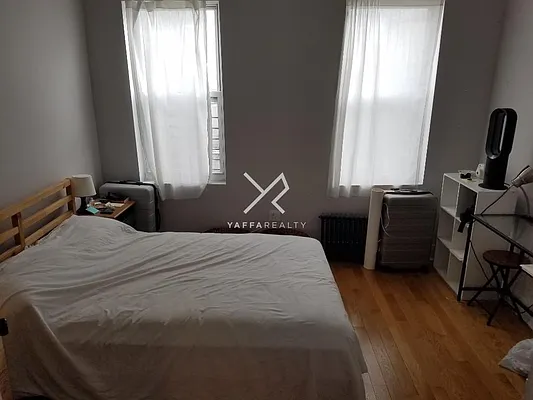 Rented by Yaffa Realty LLC | media 15