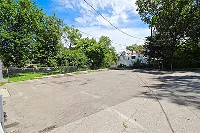 2803 Charlotte St #2S — Photo 23