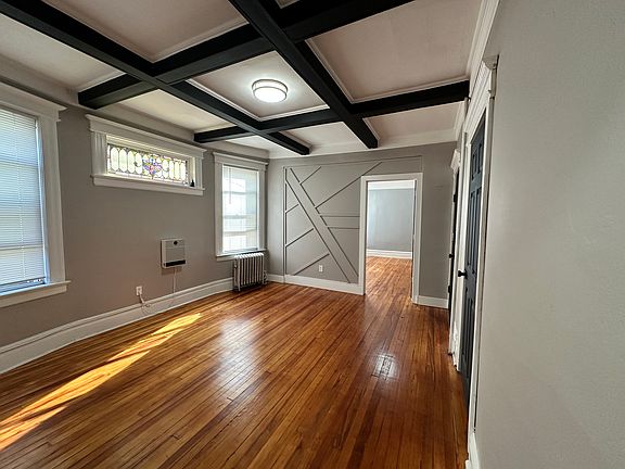 4th image of 241 N 11th St Floor 2