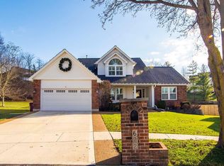 672 Winter Hill Cir, Fenton, MO