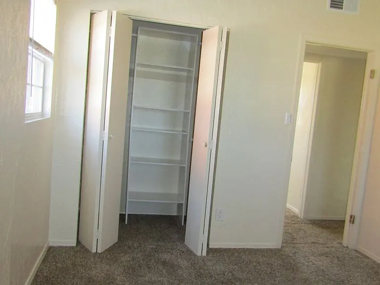 3412 NW Lincoln Ave — Photo 23
