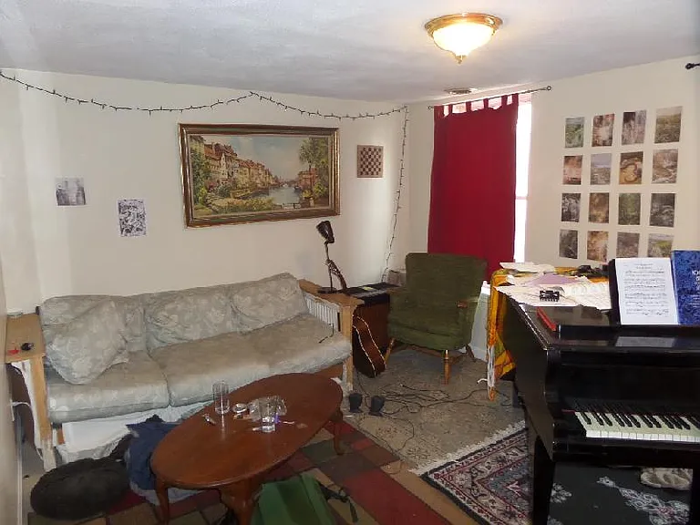 Douglass St — Photo 7