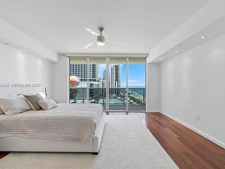 1830 Ocean Dr #CU-1101 — Photo 31