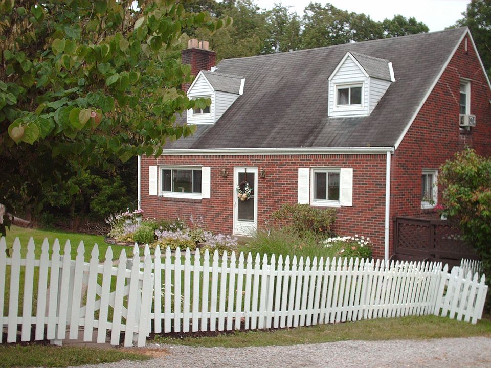 138 Ivy Lane