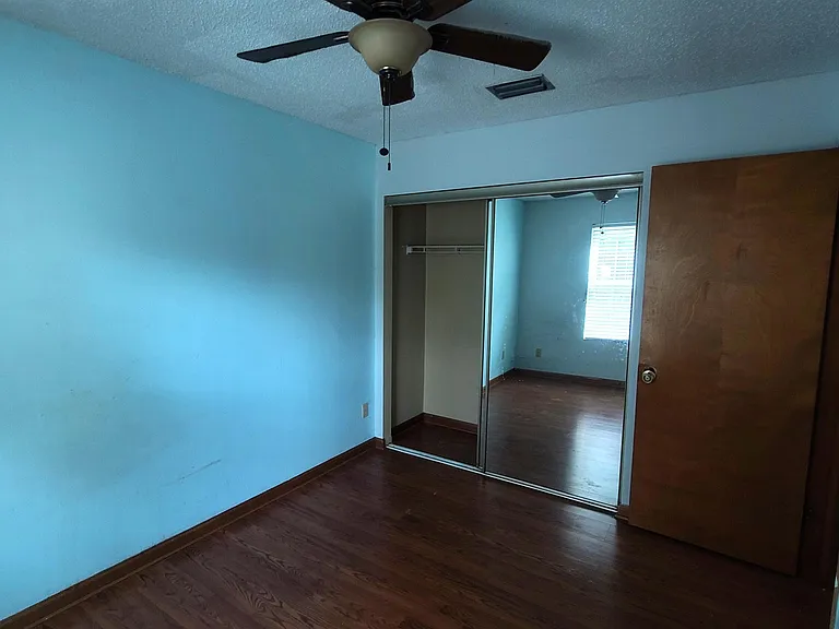 840 Center Ave #29 — Photo 11