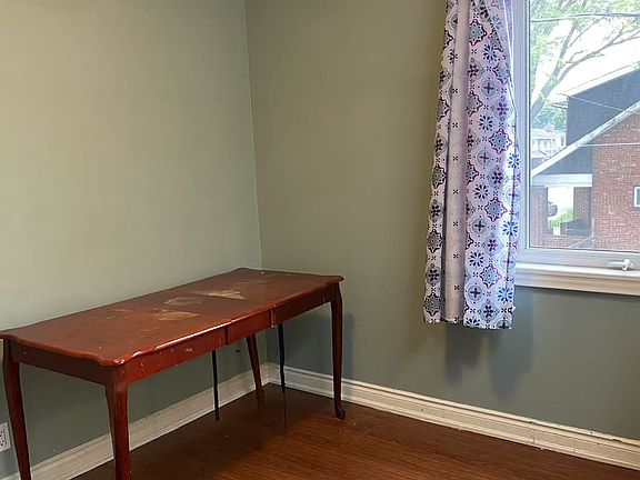 4th image of 1890 Dufferin St Floor 2