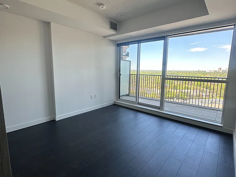 18 Esther Shiner Blvd #1706 — Photo 12