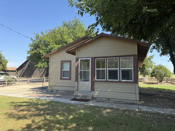 1954 Eucalyptus Ave, Patterson, CA 95363