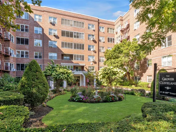 6738 108 Street Road #47A, Forest Hills, NY 11375