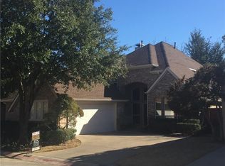 206 Arbor Creek Dr, Euless, TX 76039