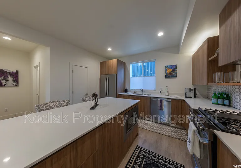 1541 E Talo Ct — Photo 9