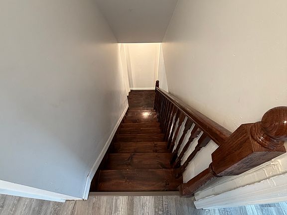 5th image of 415 N Connecticut Ave