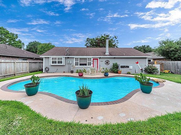 3rd image of 1114 Mayweather Ln