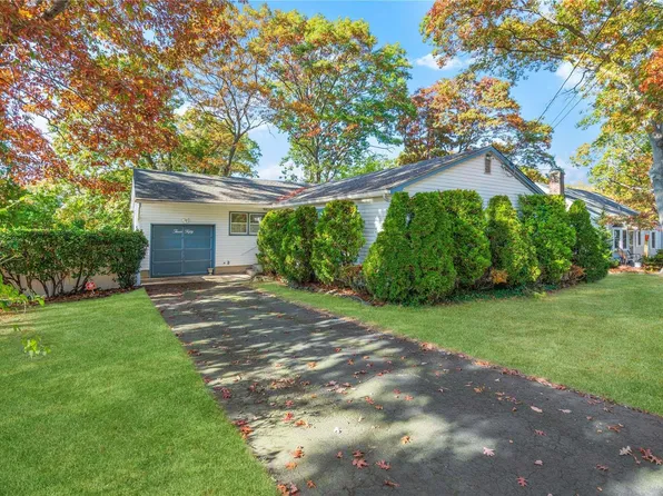 350 Pamlico Avenue, Ronkonkoma, NY 11779