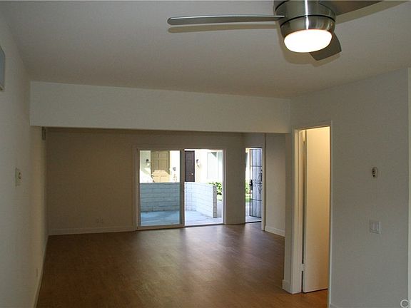 4th image of 4114 Hilaria Way APT B