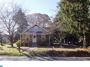 751 Coopertown Rd, Delanco, NJ 08075