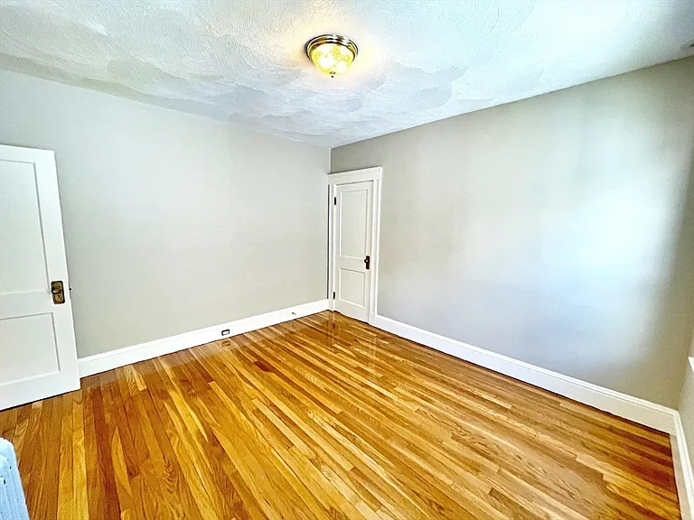 15 Puritan Rd — Photo 25