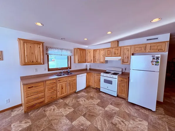 970 County Road 89, Baudette, MN 56623