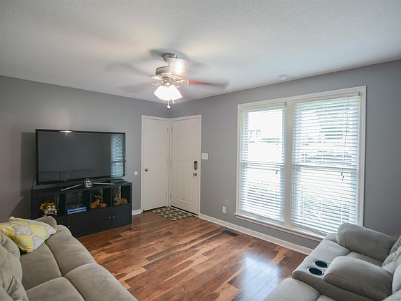 4th image of 1229 Cottonwood Dr