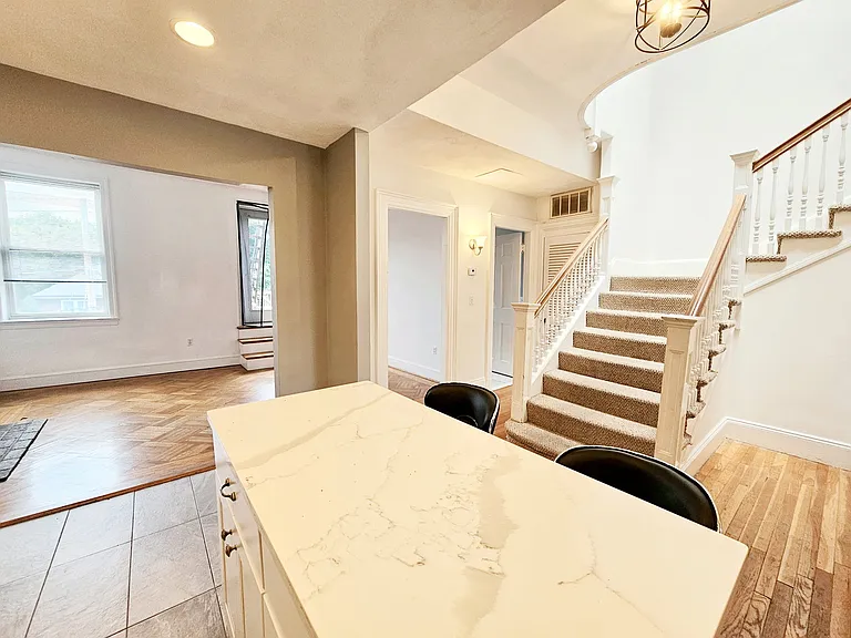 1714 Beacon St #11 — Photo 8