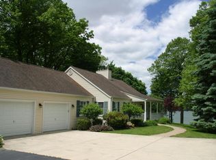 3267 S Shore Dr, Delavan, WI 53115
