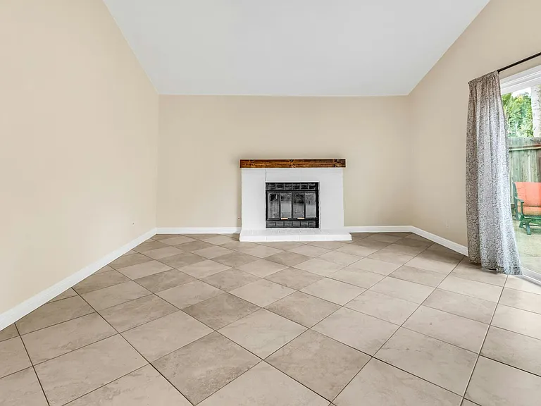 2166 Pueblo Gln — Photo 5