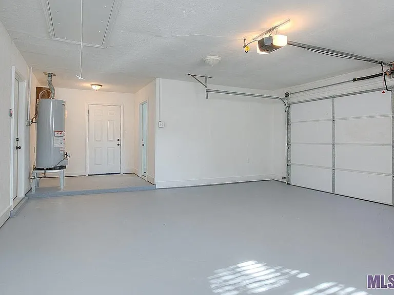 15921 McNeil Ave — Photo 20