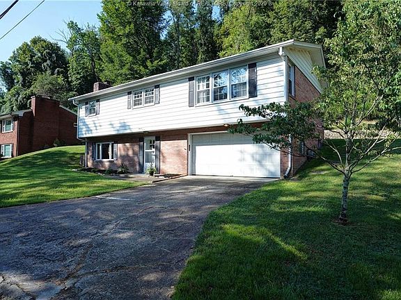 3rd image of 1106 Montrose Dr