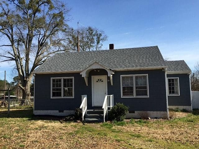 1st image of 471 Carolina Dr