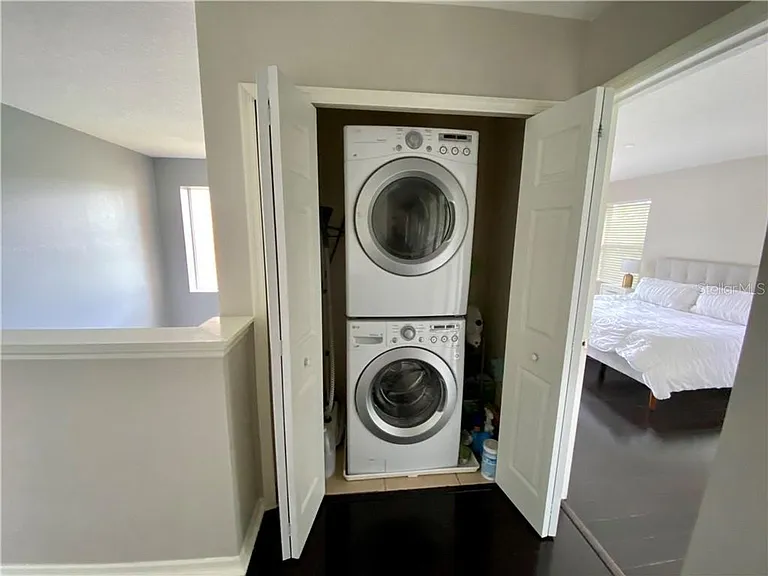 1751 Retreat View Cir — Photo 14