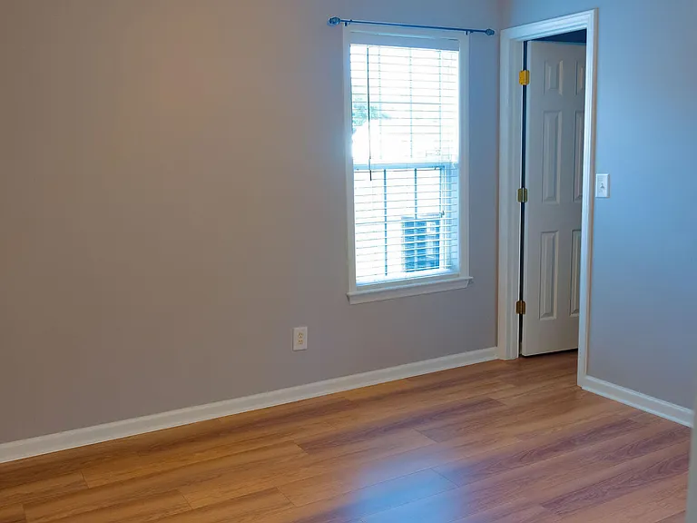 1006 Sheffield Dr — Photo 13