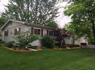 1526 Byron Dr, South Bend, IN 46614