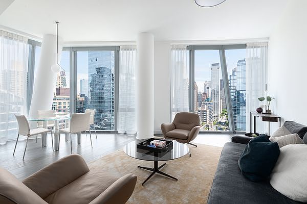 1st image of 645 W 59th St #2405