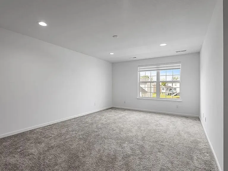 5898 Urbandale Ct N — Photo 17